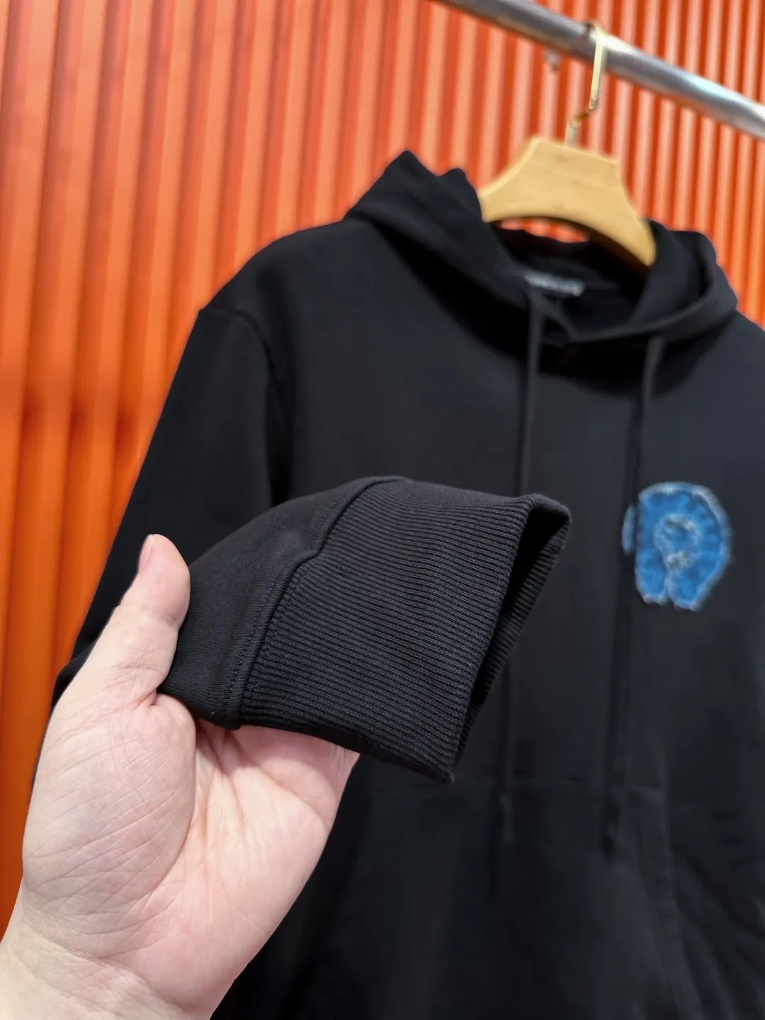 Chrome Hearts CH S-XL 26SS 💥 Classic 🪡 logo ✝️🪡 T ，Hot Sale ， ， Same Style， ！ ， Classic ， ， + ， ， ， ， ， ， ， ， ➕ ， ， Silver ， Classic ， ， ！ ， 、 ， ， 。 ！！ ， ， ， ， ！！ 100% ， Breathable， ， ， ， ， ， ， OS ， ， ， icon！ Premium ， ， ， ！ ：Black White Size：S-XL ： S： 51- 56- 69 M： 52.5- 58- 71 L： 54- 60- 73 XL： 55.5- 62- 75